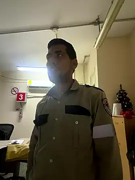 Snapshot of EnriquePersian197 chatting on January 7, 2026, 12:18 pm EnriquePersian197 online show from January 7, 2026, 12:18 pm