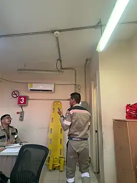 Snapshot of EnriquePersian197 chatting on February 10, 2026, 12:04 am EnriquePersian197 online show from February 10, 2026, 12:04 am