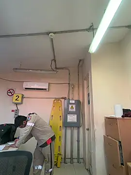 Snapshot of EnriquePersian197 chatting on March 24, 2026, 12:04 am EnriquePersian197 online show from March 24, 2026, 12:04 am