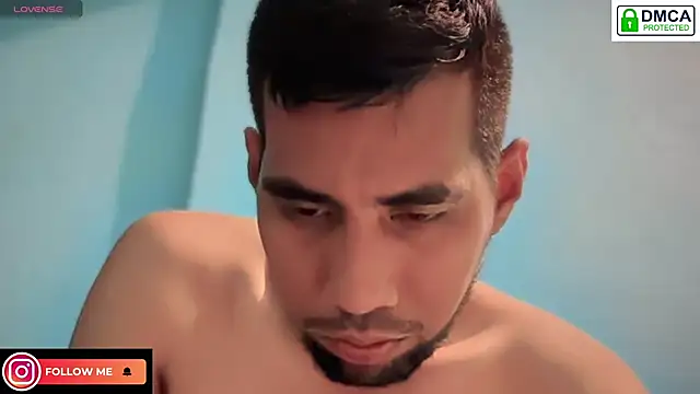 EnriquePersian197 online show from May 15, 2026, 6:04 pm