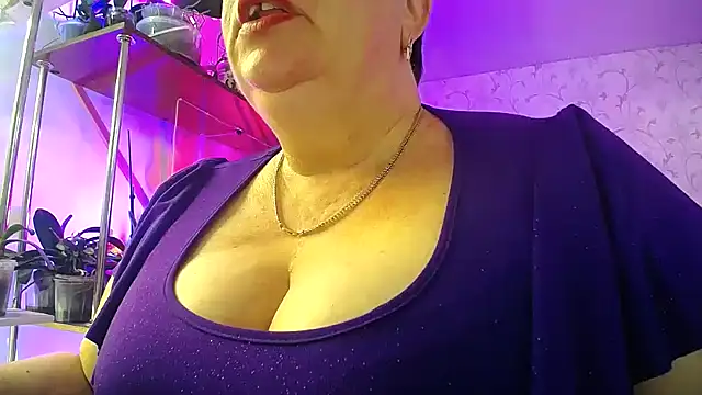  Sweet Woman online show from February 25, 2026, 1:21 pm