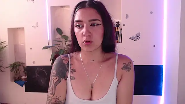 Lia-mitch online show from December 16, 2024, 9:41 pm