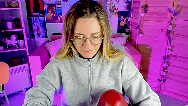 LadyIzabel online show from January 28, 2025, 2:53 pm