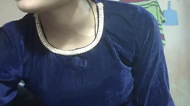 Aayesha online show from December 3, 2024, 4:06 pm