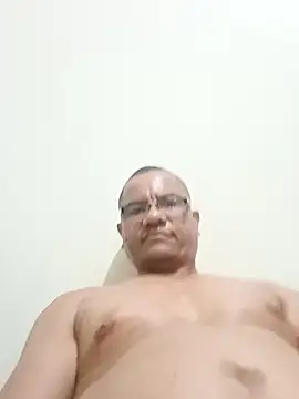 Snapshot of ShavianBox chatting on June 2, 2026, 2:46 am ShavianBox online show from June 2, 2026, 2:46 am
