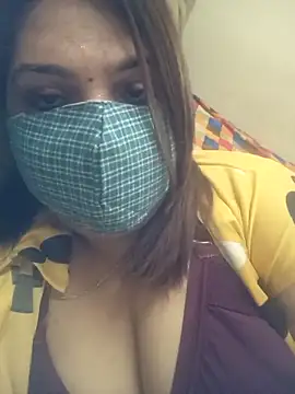 Naughty-Trisha online show from November 18, 2025, 7:35 am