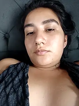 Hellen Alex online show from February 11, 2025, 8:42 pm