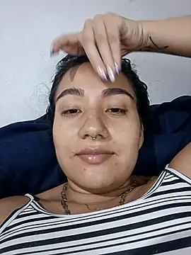 Hellen Alex online show from April 30, 2026, 2:12 pm