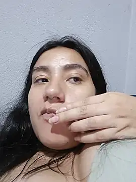 Snapshot of Hellen_Alex chatting on June 25, 2026, 2:32 pm Hellen Alex online show from June 25, 2026, 2:32 pm