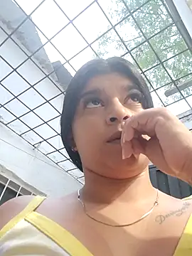 naughty-girl01 online show from January 2, 2025, 11:09 am