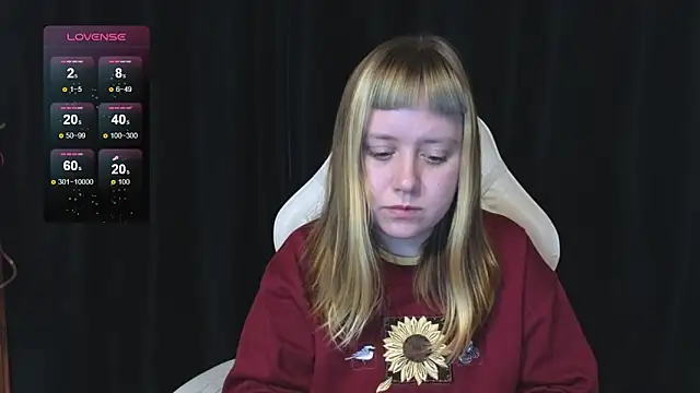 June shy0 online show from November 26, 2025, 6:58 am