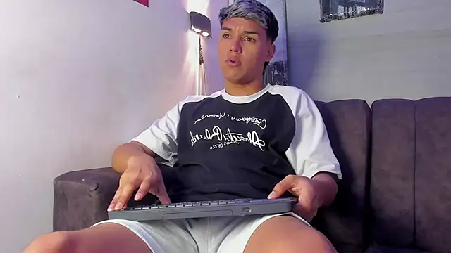 ryan carter08 online show from October 16, 2025, 12:50 pm