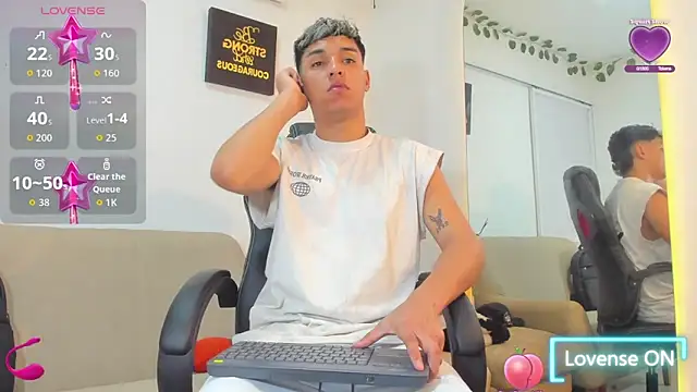 ryan carter08 online show from October 26, 2025, 1:33 am