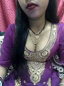 Snapshot of Sharmila-Singh chatting on November 5, 2025, 6:19 pm Sharmila-Singh online show from November 5, 2025, 6:19 pm