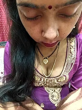 Snapshot of Sharmila-Singh chatting on November 28, 2025, 6:21 pm Sharmila-Singh online show from November 28, 2025, 6:21 pm