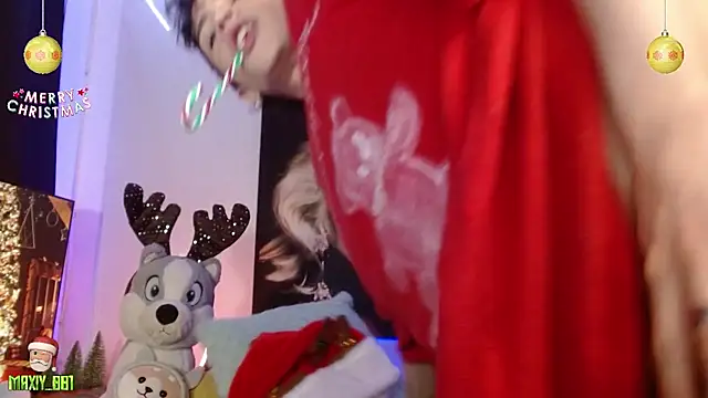 maxiy 001 online show from December 3, 2024, 11:44 am