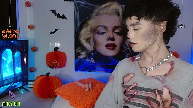 maxiy 001 online show from October 4, 2025, 4:43 am