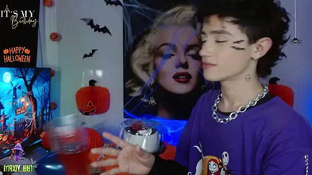 maxiy 001 online show from November 1, 2025, 6:48 am