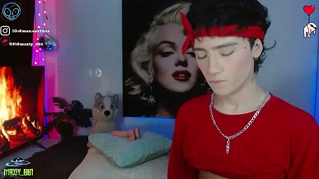 maxiy 001 online show from April 19, 2026, 11:29 pm