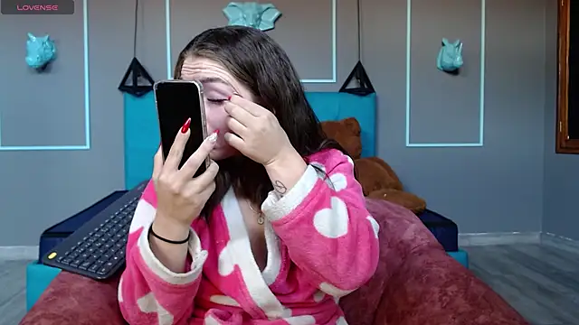  isaabellaa online show from September 17, 2025, 1:57 pm