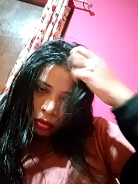 Snapshot of Queen_suman chatting on December 4, 2024, 10:35 am Queen suman online show from December 4, 2024, 10:35 am