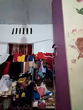 Snapshot of Queen_suman chatting on January 6, 2025, 4:58 am Queen suman online show from January 6, 2025, 4:58 am