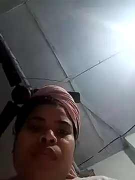 Snapshot of Queen_suman chatting on February 1, 2025, 8:18 am Queen suman online show from February 1, 2025, 8:18 am