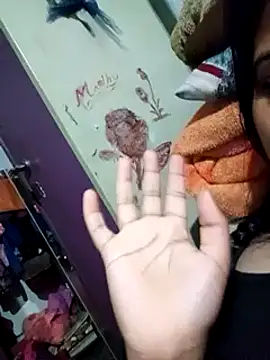 Snapshot of Queen_suman chatting on February 4, 2025, 5:31 am Queen suman online show from February 4, 2025, 5:31 am