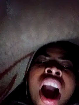 Snapshot of Queen_suman chatting on February 21, 2025, 5:31 pm Queen suman online show from February 21, 2025, 5:31 pm