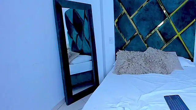 Criss Ariana online show from March 3, 2025, 5:50 pm