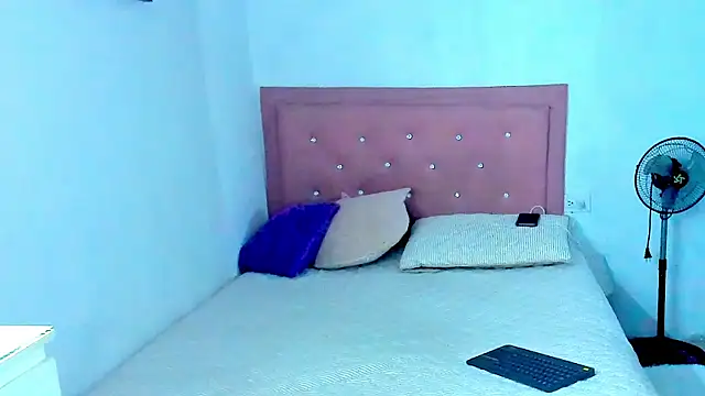 Criss Ariana online show from September 16, 2025, 2:40 pm