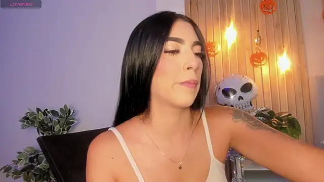 AriRobert  online show from October 17, 2025, 3:53 am