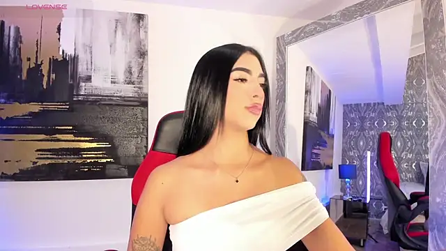 AriRobert  online show from October 29, 2025, 3:53 am