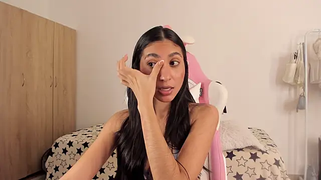 Sweetnaughtygirl  online show from March 9, 2025, 6:06 am