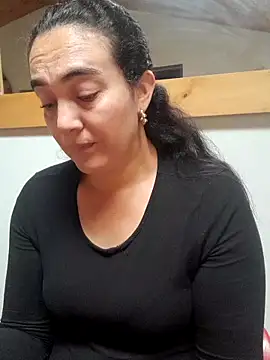 skayhot  online show from October 15, 2025, 1:55 pm