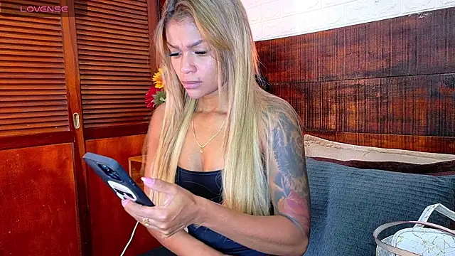 Celeste sanz online show from November 13, 2025, 10:47 am