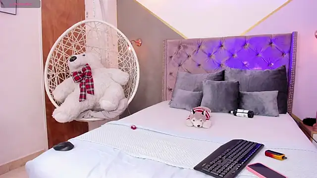 emily daarell online show from January 27, 2025, 10:06 pm