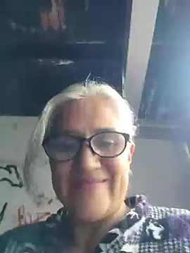 Edged Hot69 online show from December 18, 2024, 12:40 pm