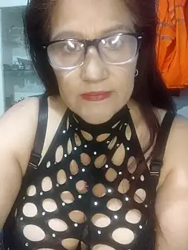 Edged Hot69 online show from November 2, 2025, 10:01 pm