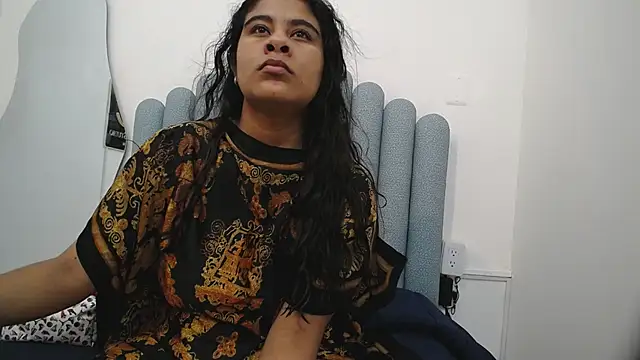 iniyalaboni online show from February 18, 2025, 1:55 pm