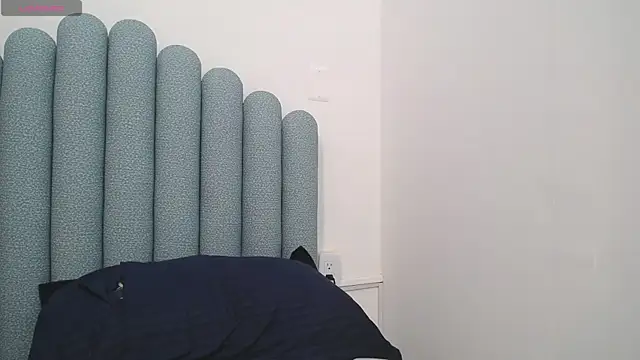 iniyalaboni online show from March 6, 2025, 3:45 pm