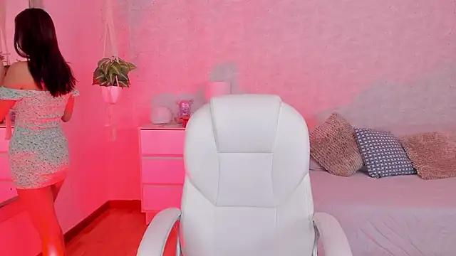 DahianaWalcott online show from February 21, 2025, 9:22 pm