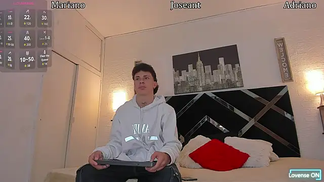 Snapshot of toyboys1 chatting on September 9, 2025, 3:28 am toyboys1 online show from September 9, 2025, 3:28 am