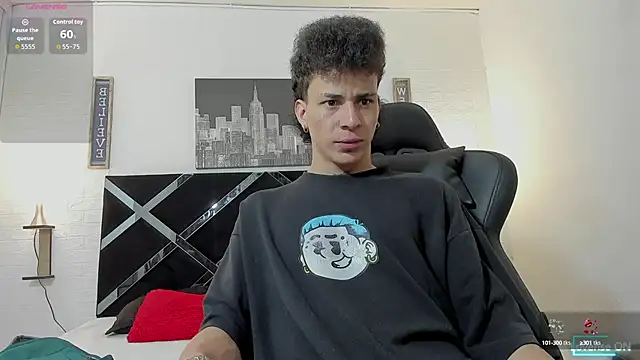 Snapshot of toyboys1 chatting on October 7, 2025, 3:25 am toyboys1 online show from October 7, 2025, 3:25 am