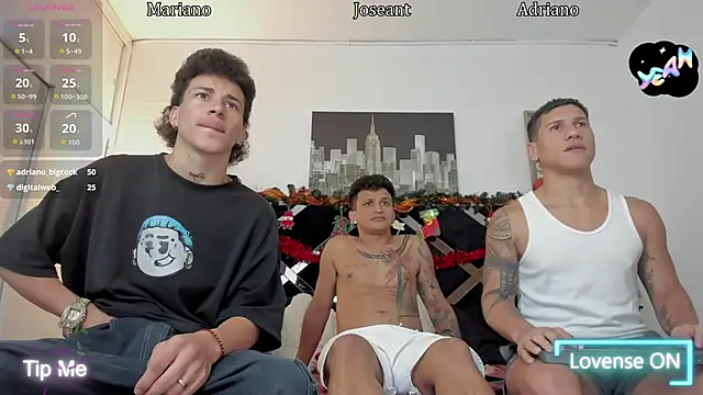 Snapshot of toyboys1 chatting on November 29, 2025, 4:26 am toyboys1 online show from November 29, 2025, 4:26 am