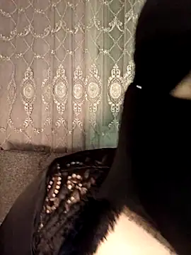 Cat Sharisa online show from January 13, 2026, 9:47 am