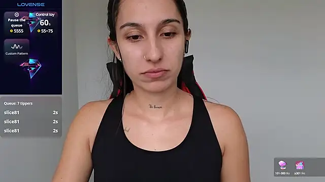 tammyandrade  online show from February 11, 2025, 9:56 pm