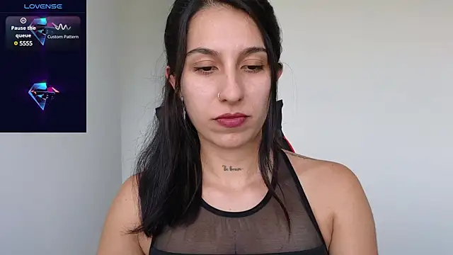 tammyandrade  online show from February 14, 2025, 8:48 pm