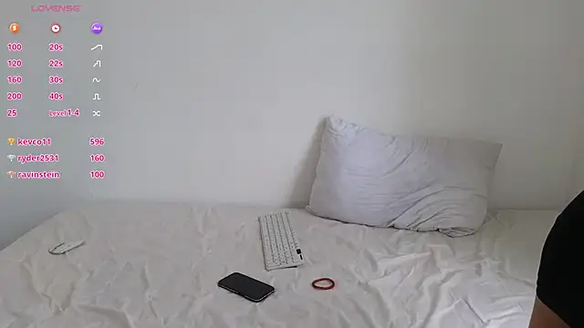 tammyandrade  online show from March 21, 2025, 7:02 pm