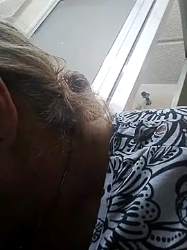 girl amada online show from September 17, 2025, 2:30 pm